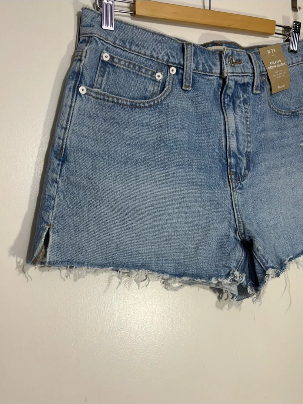 NWT Madewell Light Wash relaxed denim shorts mid rise size W28